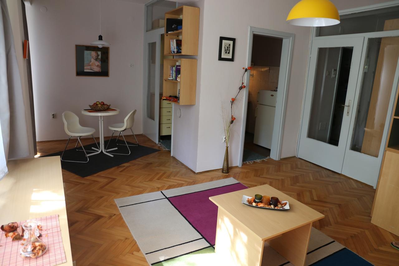 Supercozy Studio Skopje Buitenkant foto